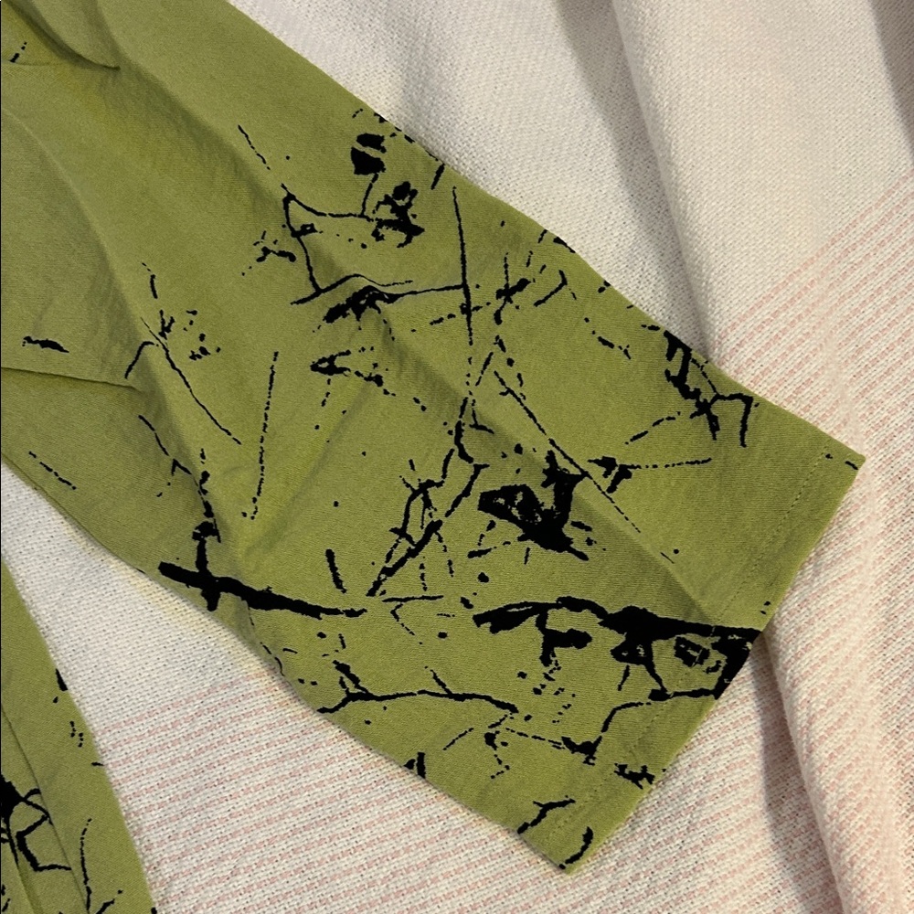 Habitat Olive Green Button-Front Printed Blouse - Picture 4 of 10